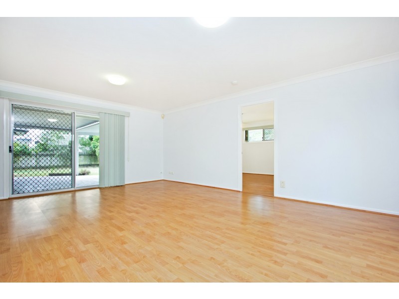4 Poinciana Crescent, Stretton QLD 4116