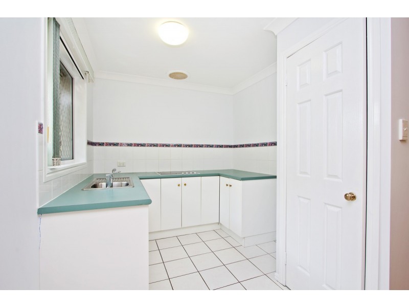 4 Poinciana Crescent, Stretton QLD 4116
