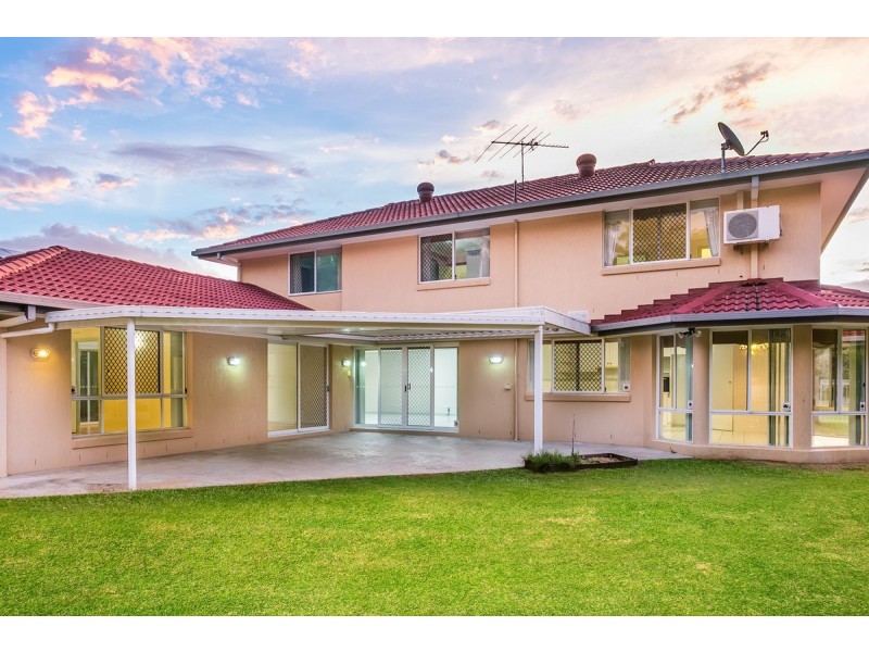 4 Poinciana Crescent, Stretton QLD 4116