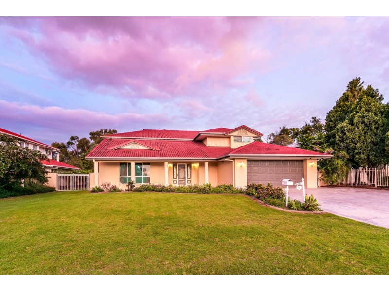 4 Poinciana Crescent, Stretton QLD 4116