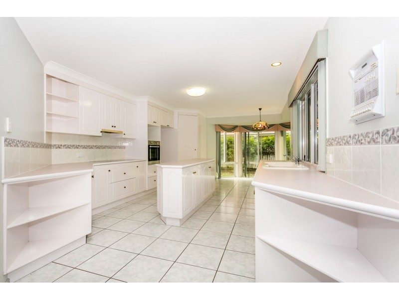 4 Poinciana Crescent, Stretton QLD 4116