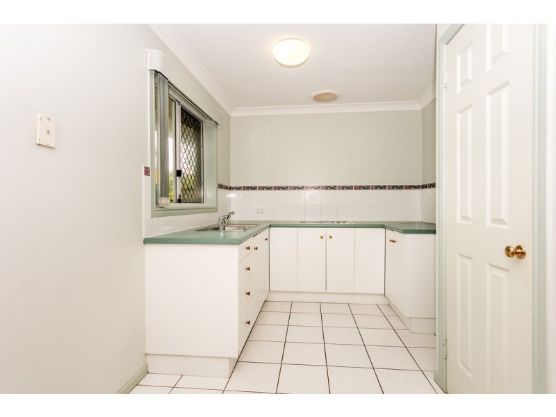 4 Poinciana Crescent, Stretton QLD 4116