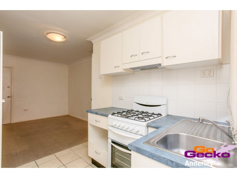 8/30 Villa Street, Annerley QLD 4103