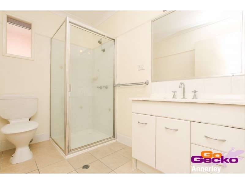 8/30 Villa Street, Annerley QLD 4103