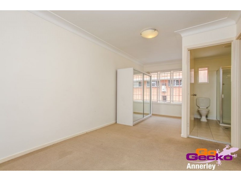 8/30 Villa Street, Annerley QLD 4103