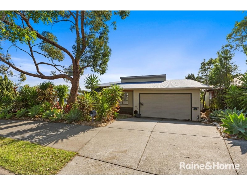 11 Bottlebrush Drive, Pottsville NSW 2489