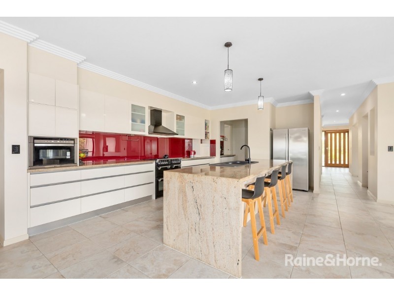 24 Toshack Place, Pottsville NSW 2489