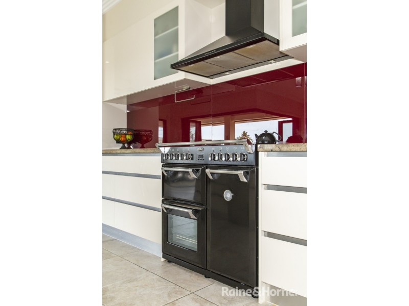 24 Toshack Place, Pottsville NSW 2489