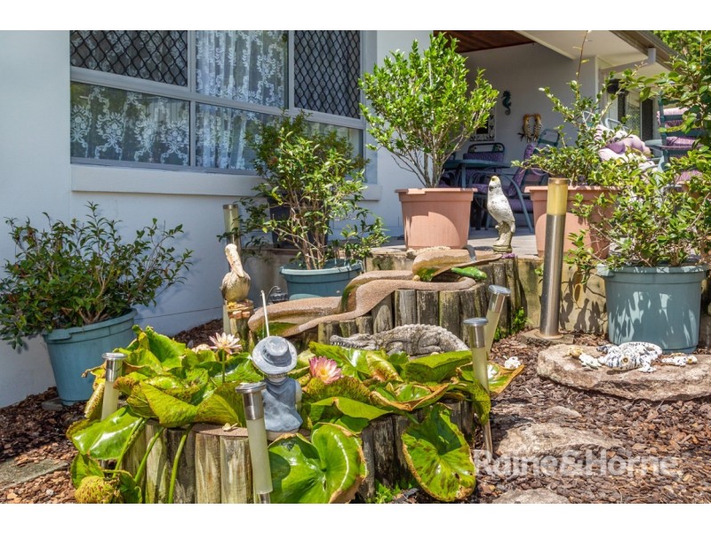 25 Woodfull Crescent, Pottsville NSW 2489