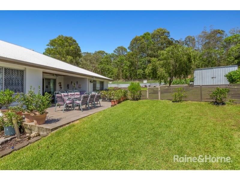 25 Woodfull Crescent, Pottsville NSW 2489