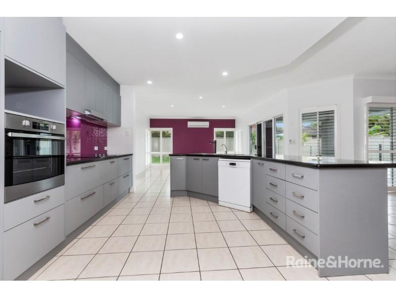 11 Ballina Street, Pottsville NSW 2489