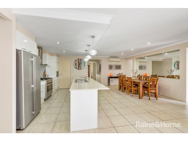 18 Toshack Place, Pottsville NSW 2489