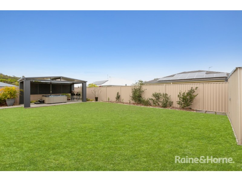 18 Toshack Place, Pottsville NSW 2489