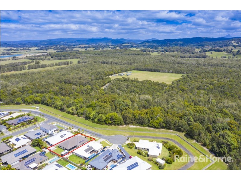 18 Toshack Place, Pottsville NSW 2489