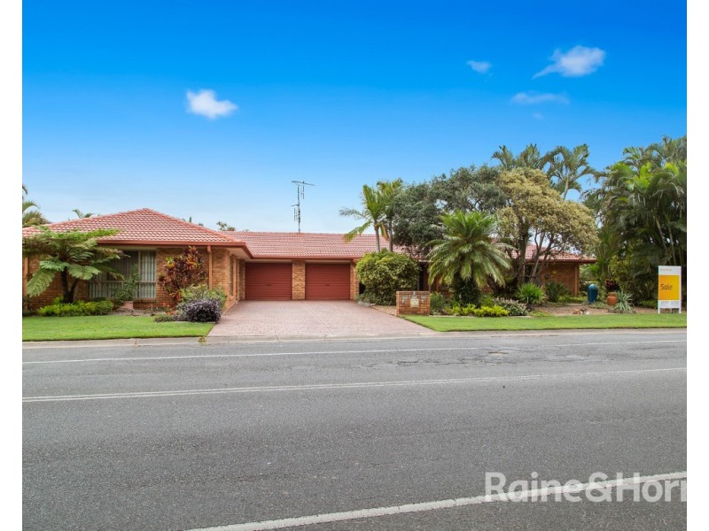 1/2 Buckingham Drive, Pottsville NSW 2489