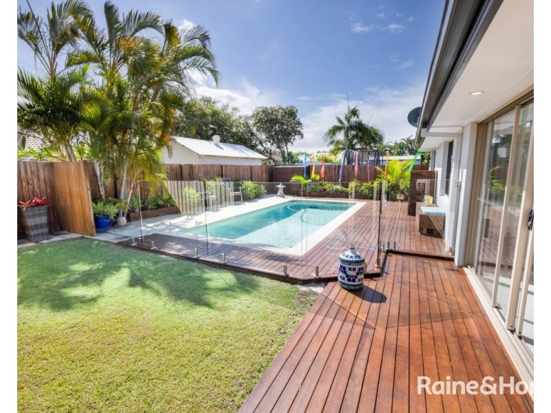 42 Buckingham Drive, Pottsville NSW 2489