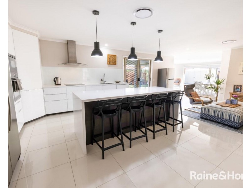 42 Buckingham Drive, Pottsville NSW 2489