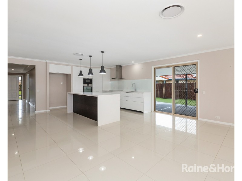 42 Buckingham Drive, Pottsville NSW 2489