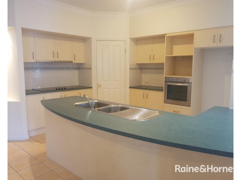 28 Mylestom Circle, Pottsville NSW 2489