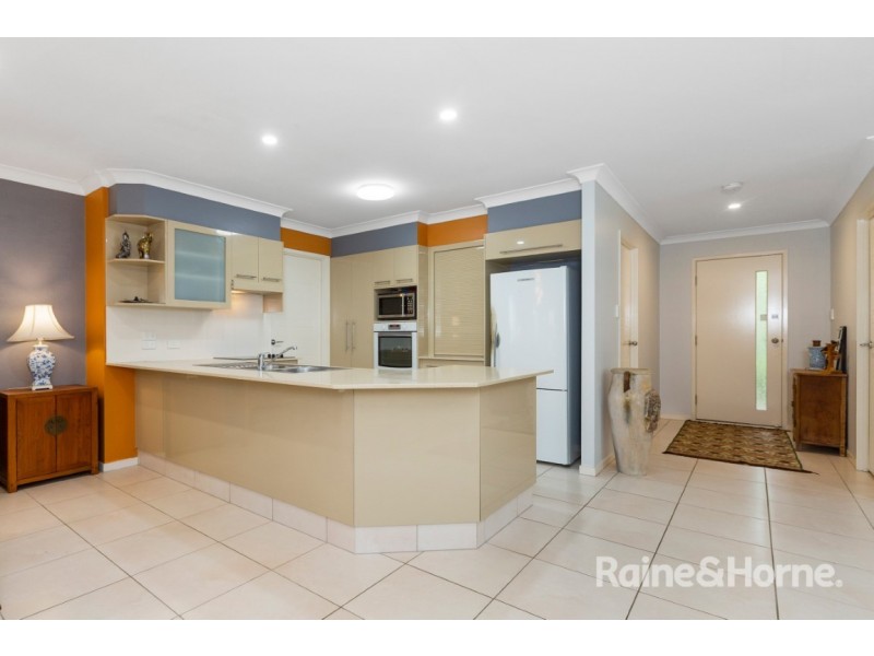 2/12 Lennox Circuit, Pottsville NSW 2489