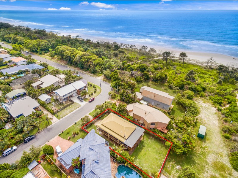 5 Surfside Crescent, Pottsville NSW 2489