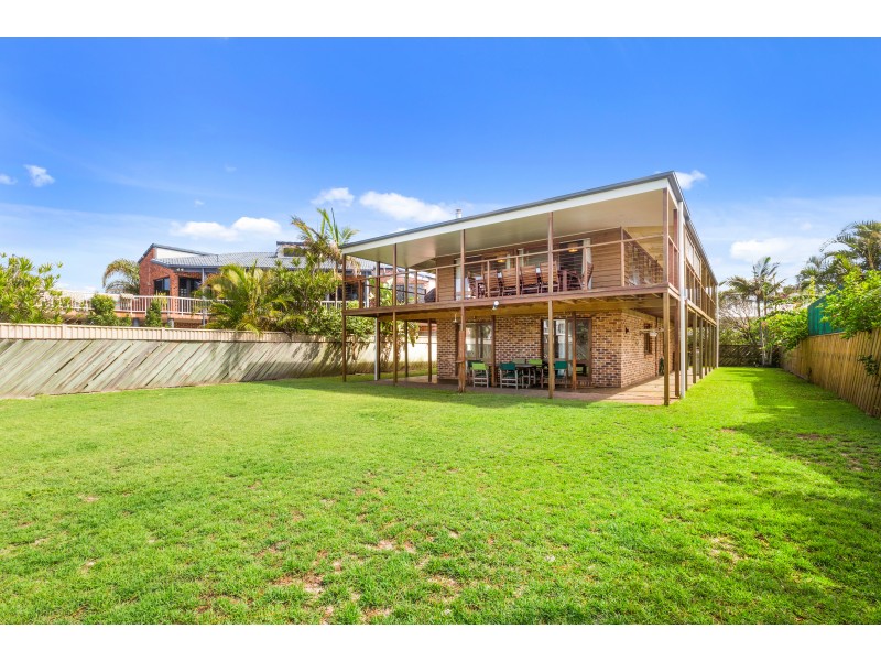 5 Surfside Crescent, Pottsville NSW 2489