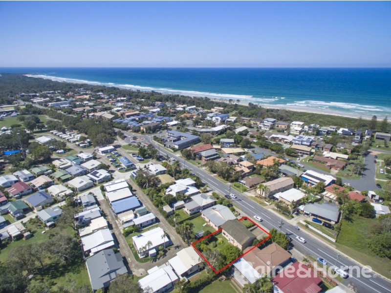 17 Tweed Coast Road, Pottsville NSW 2489