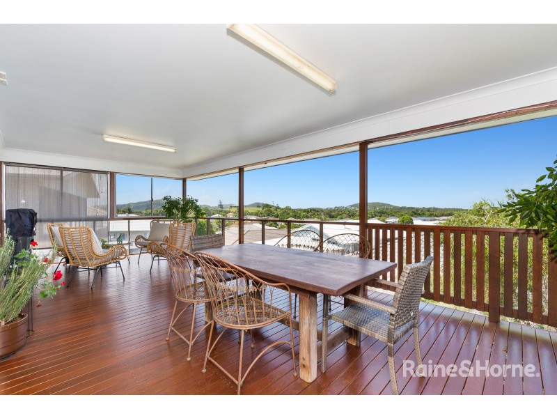 32 Lennox Circuit, Pottsville NSW 2489