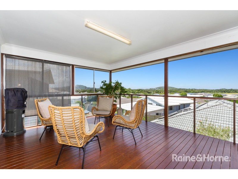 32 Lennox Circuit, Pottsville NSW 2489