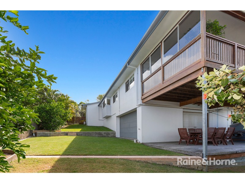 32 Lennox Circuit, Pottsville NSW 2489