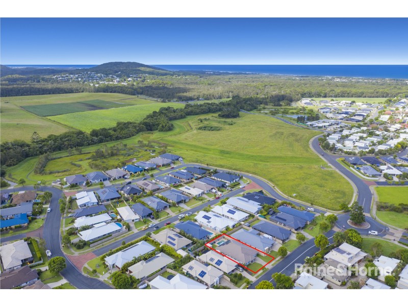 113 Lennox Circuit, Pottsville NSW 2489