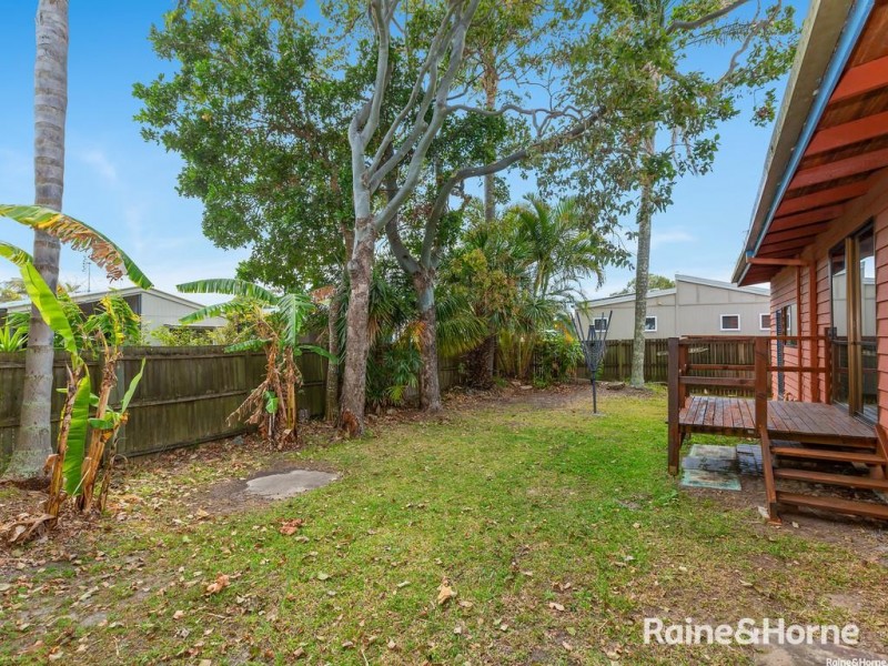 25 Tweed Coast Road, Pottsville NSW 2489