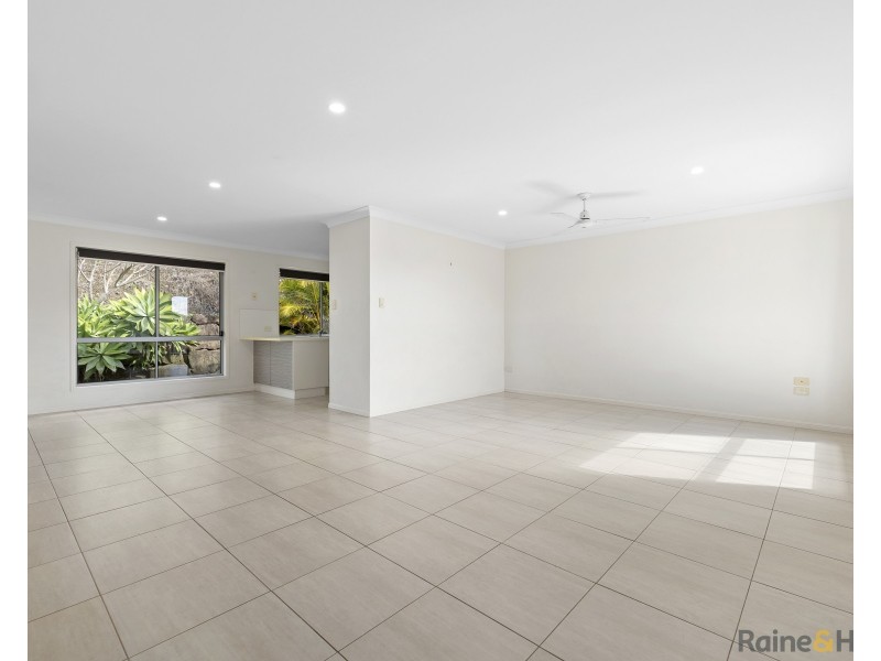 2/35 Newcastle Drive, Pottsville NSW 2489