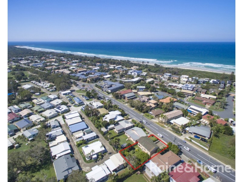 17 Tweed Coast Road, Pottsville NSW 2489