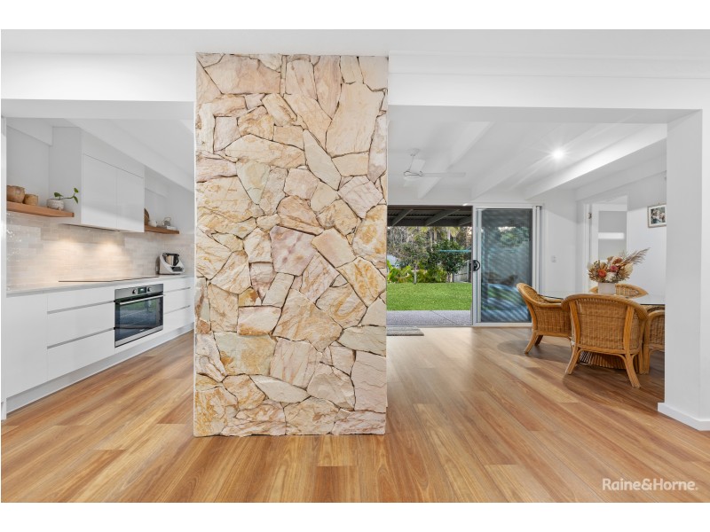 6 Caroline Street, Pottsville NSW 2489