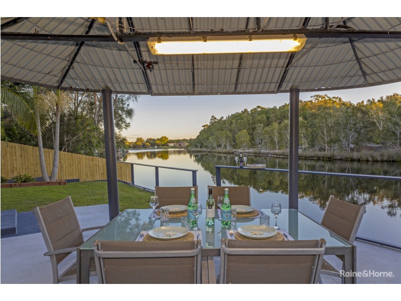 6 Caroline Street, Pottsville NSW 2489