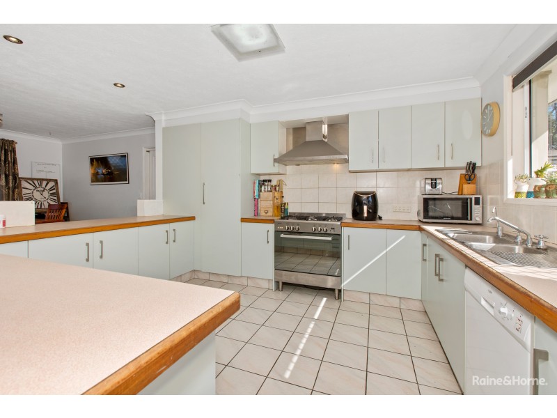 54 Royal Drive, Pottsville NSW 2489