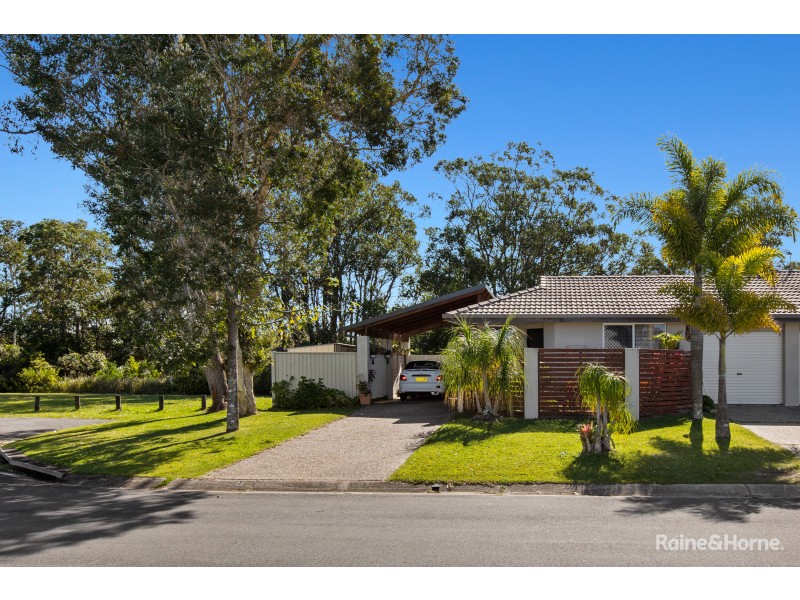 54 Royal Drive, Pottsville NSW 2489