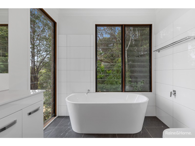 73 Kudgeree Avenue, Pottsville NSW 2489