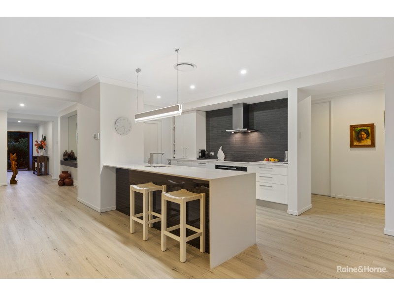 16 Toshack Place, Pottsville NSW 2489