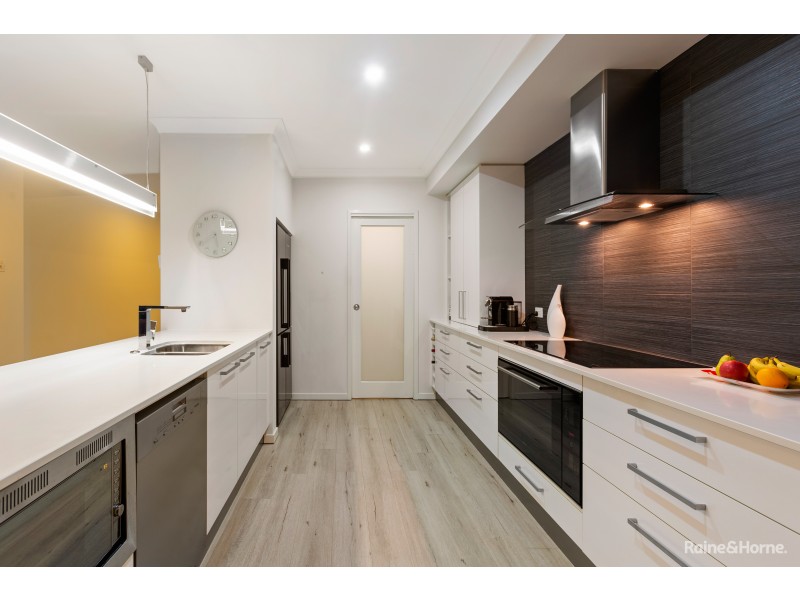 16 Toshack Place, Pottsville NSW 2489