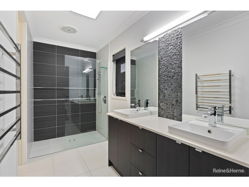 16 Toshack Place, Pottsville NSW 2489