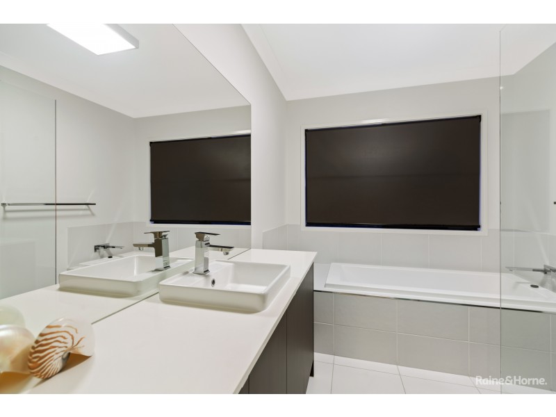 16 Toshack Place, Pottsville NSW 2489