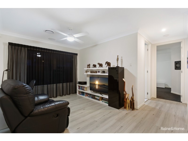 16 Toshack Place, Pottsville NSW 2489