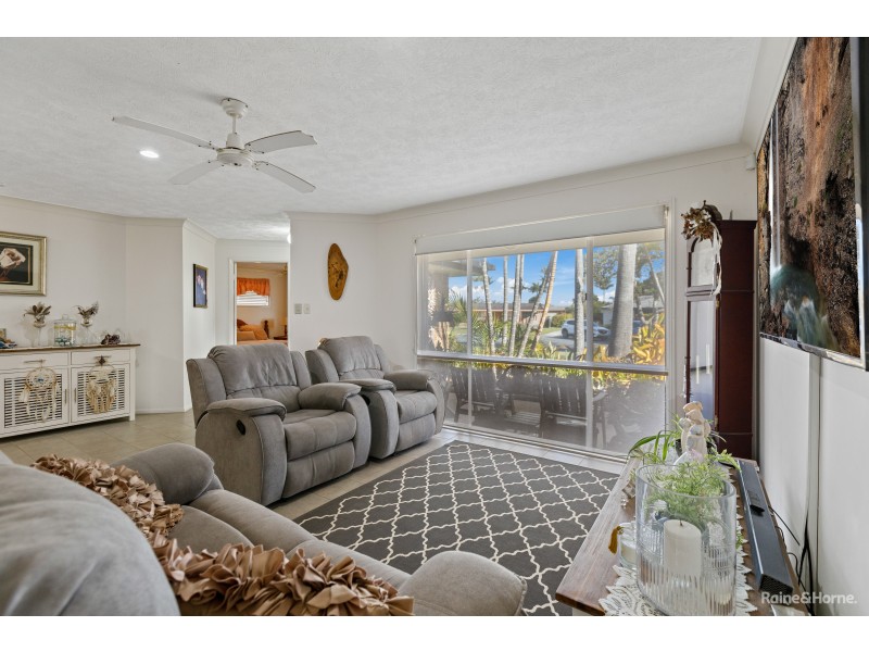 6 Windsor Court, Pottsville NSW 2489