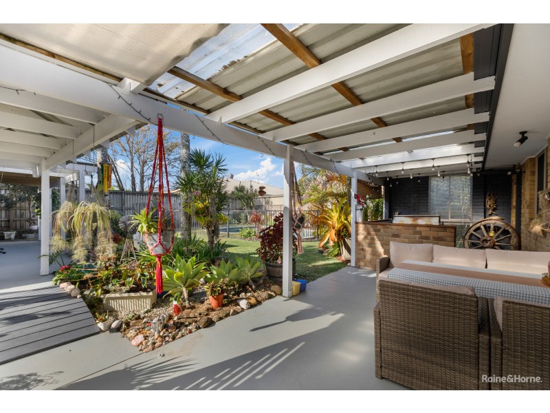 6 Windsor Court, Pottsville NSW 2489