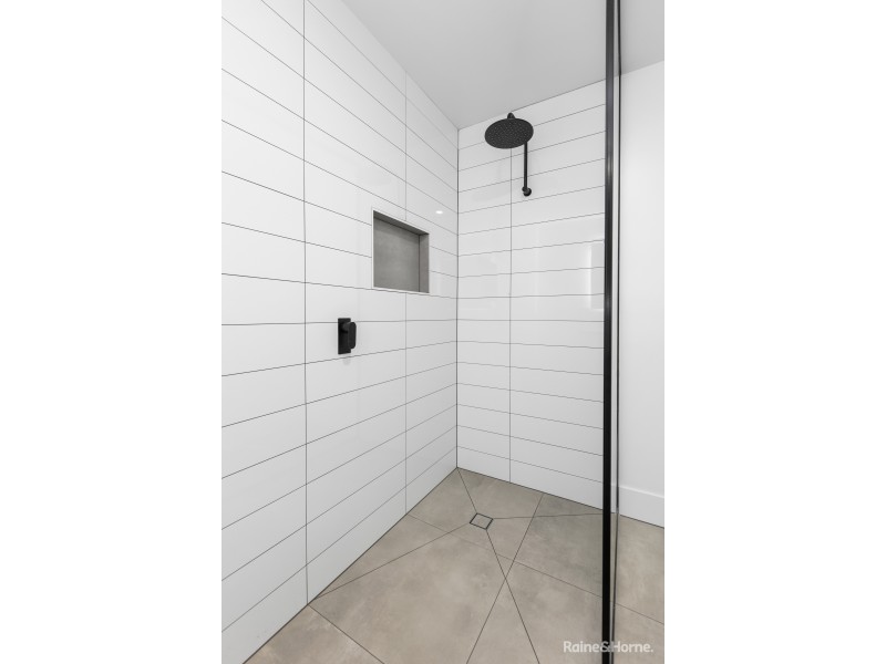 7 Cook Crescent, Tweed Heads South NSW 2486