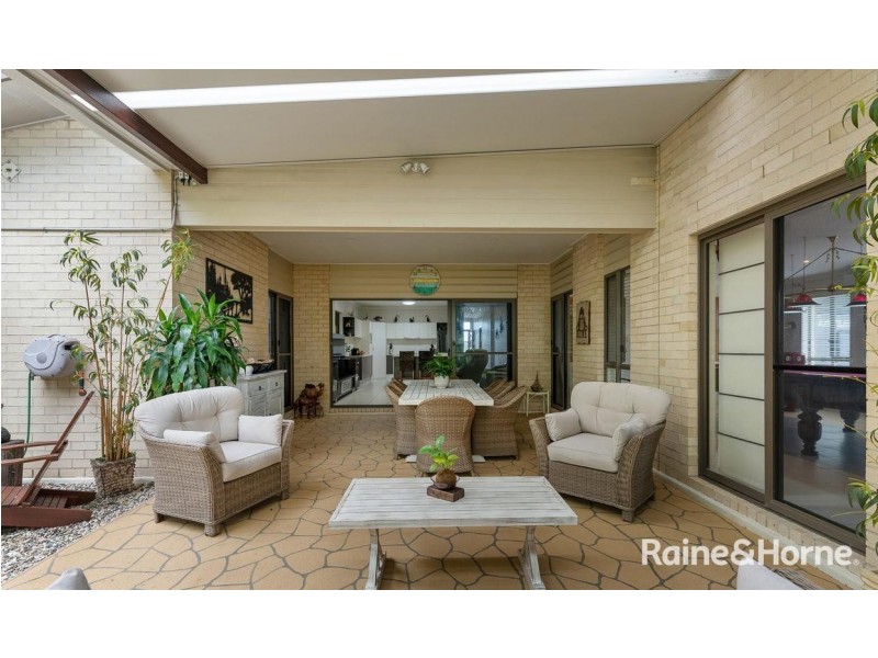 5 Woodfull Crescent, Pottsville NSW 2489