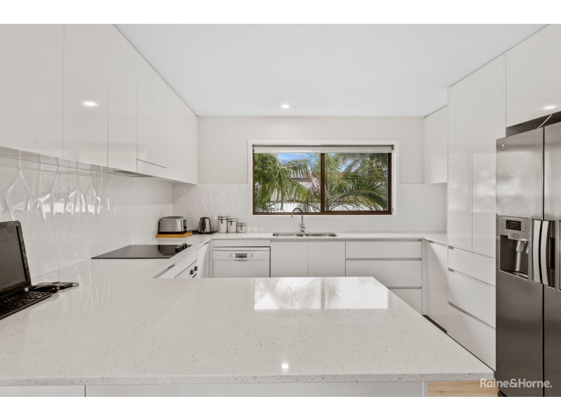 84 Tweed Coast Road, Pottsville NSW 2489