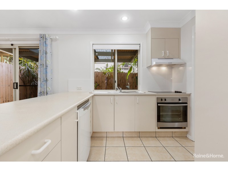 2/2 Seabrae Court, Pottsville NSW 2489